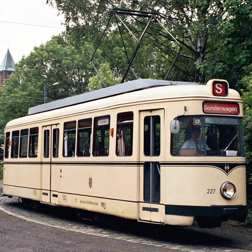 TW 227